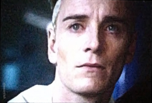 stewardish:A crying David 8 watching Lawrence of Arabia in a deleted scene from Prometheus. The scen