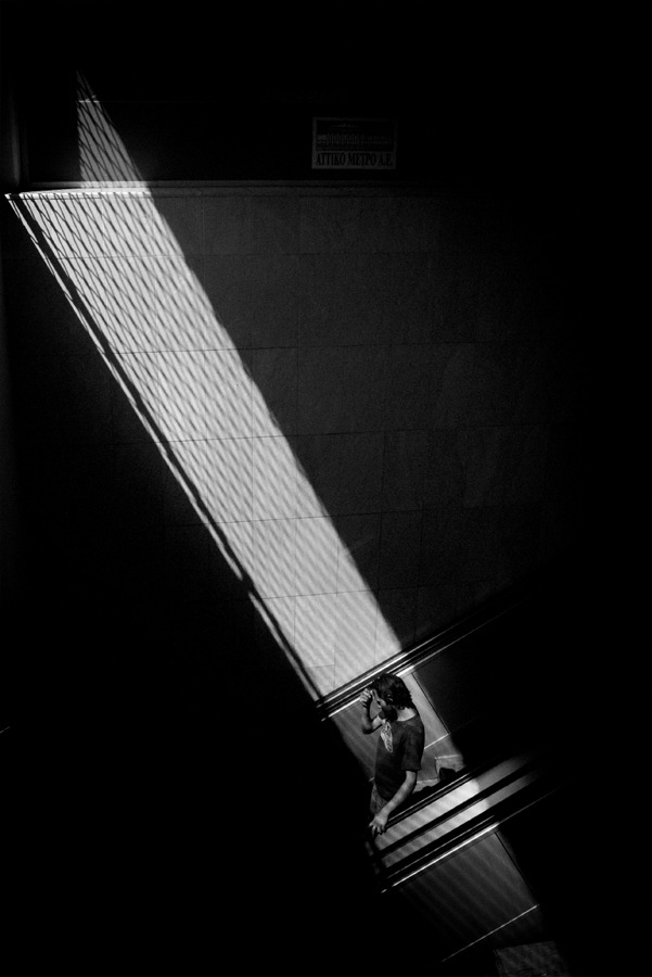 fiore-rosso:  cristos ferguson | light from above. 