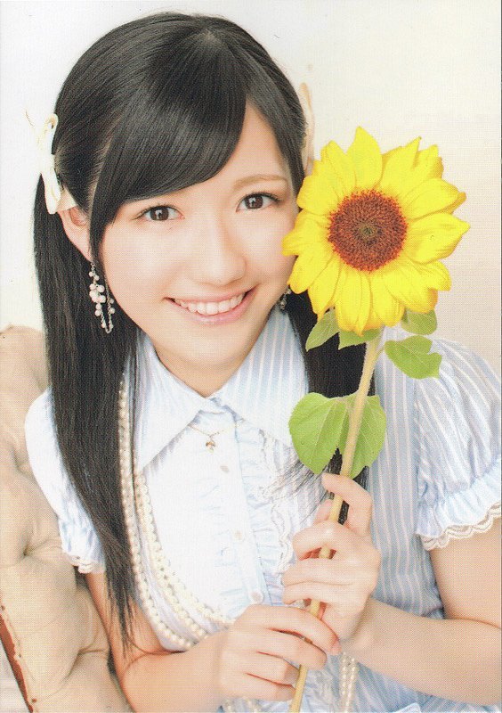 croneko:  渡辺麻友 2nd single「大人ジェリービーンズ 」 店舗外付け特典トレカ