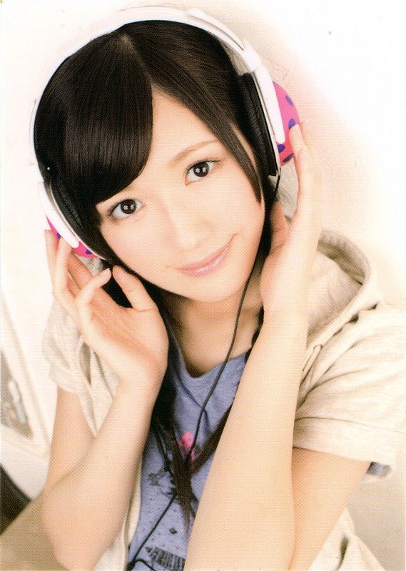 croneko:  渡辺麻友 2nd single「大人ジェリービーンズ 」 店舗外付け特典トレカ