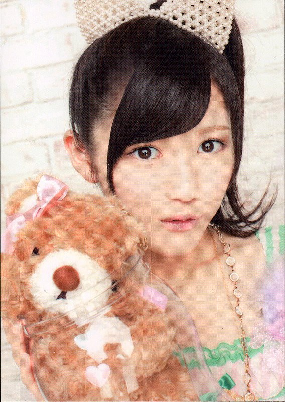 croneko:  渡辺麻友 2nd single「大人ジェリービーンズ 」 店舗外付け特典トレカ