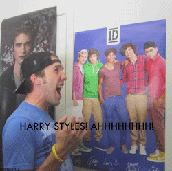 fckyeah0nedirecti0n:  LMFAOOOO!! 