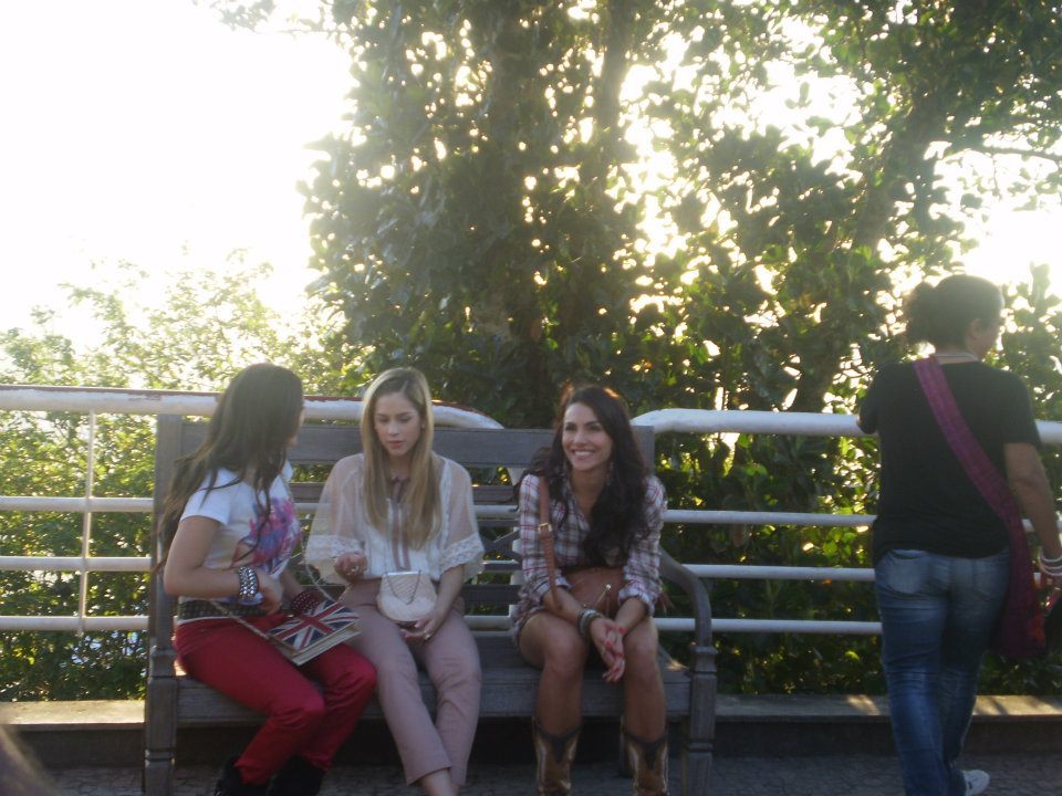 thebeautifulluar:  minha amiga que tirou *—-* 