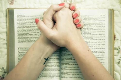  Mas Deus fala com quem estiver disposto a ouvir.  