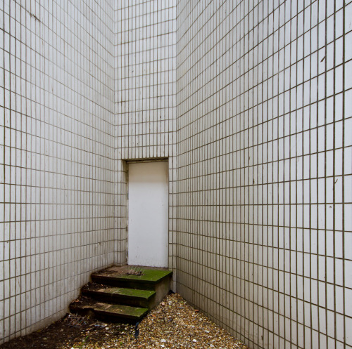 Porn  Tiled Corner with Steps (by Barry Falk) photos