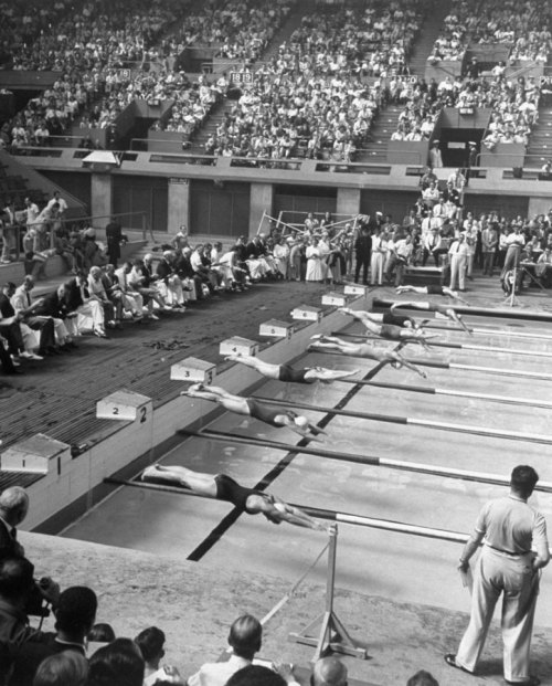 life:
“ Not originally published in LIFE. Swimming, London Olympics, 1948.
See more photos here. ”