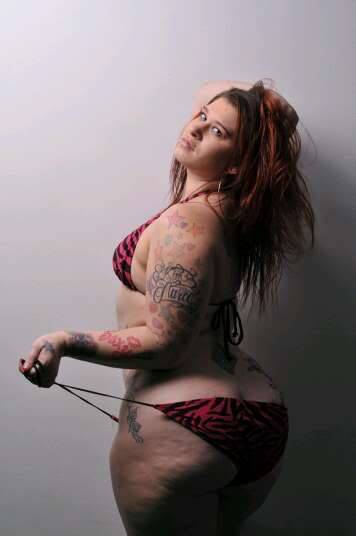 loving phat asses of all shades n sizes