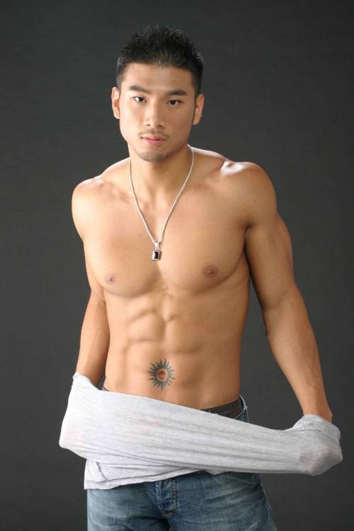 XXX Asian Male Muscle photo