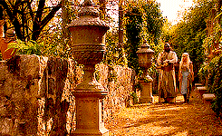 rubyredwisp:  game of thrones meme: six locations [1/6] → qarth 