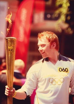 potteriddle:  Rupert Grint carrying the Olympic