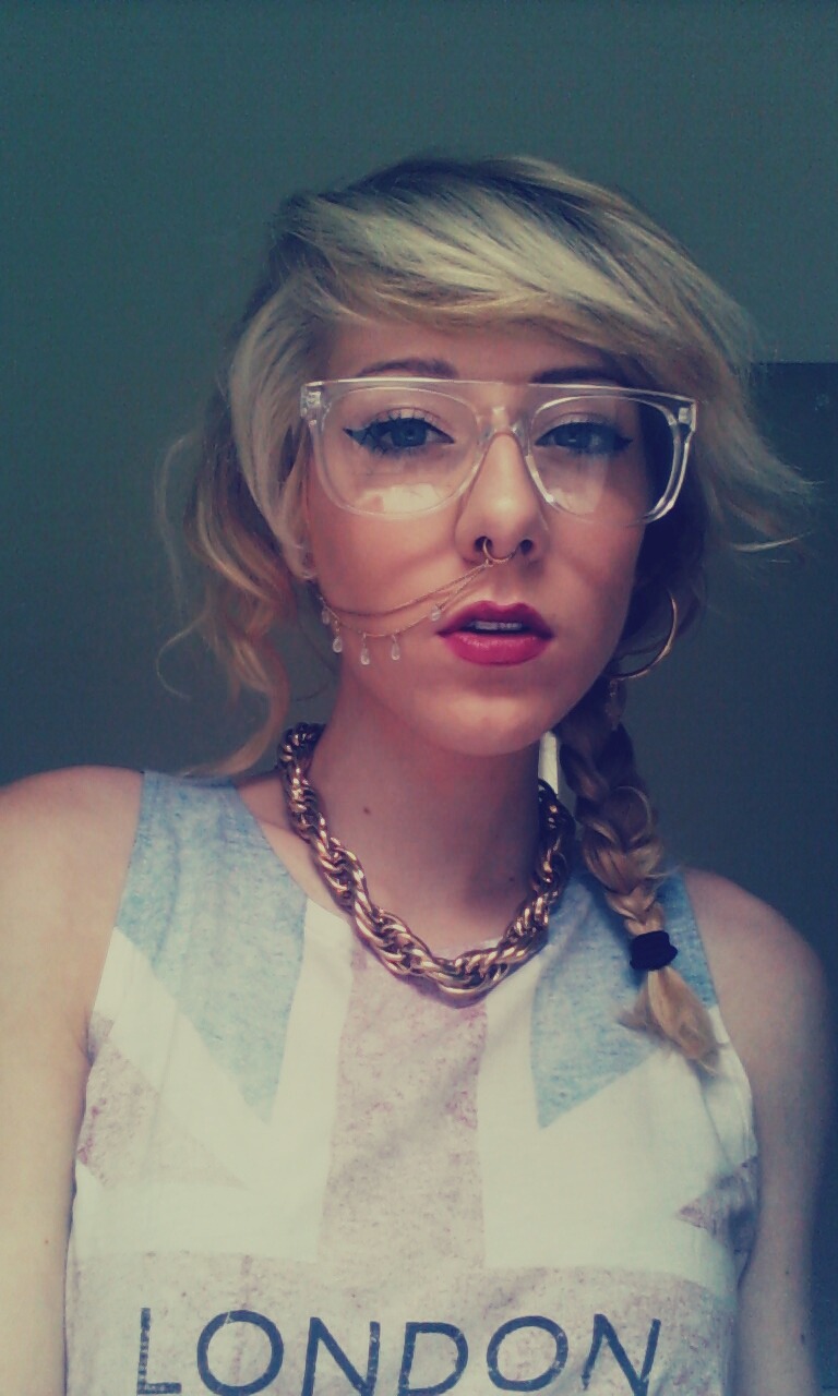 trillavanilla:  ill3stdop3bro:  trillavanilla:  They hollerin pimp c back  Idgaf