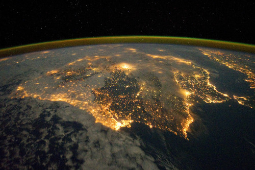 crookedindifference:  NASA Goes to the Olympics  – View all the cities that have hosted the modern Summer Olympics, starting with Athens in 1896 thru London in 2012. There have been 29 Summer Olympic Games held in 22 different cities. Repeating host