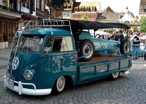 greasercreatures:  Delivery!