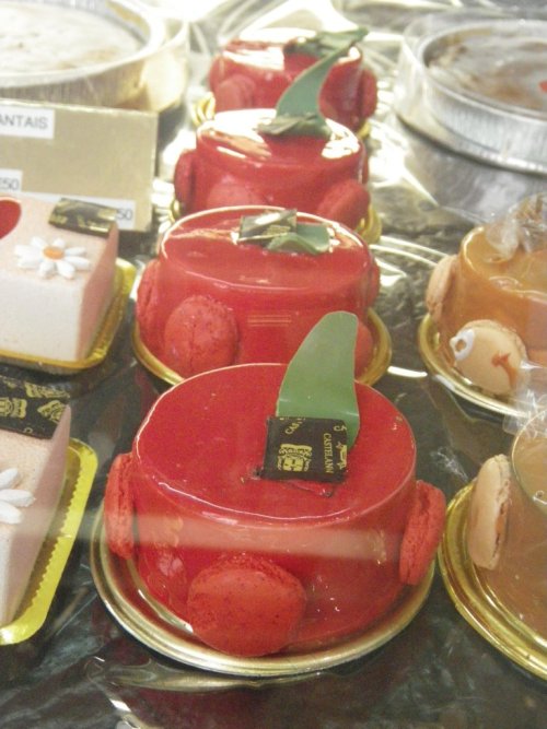 Tumblr, I Got Nothin' Tonight. Have More Pictures Of Cake.