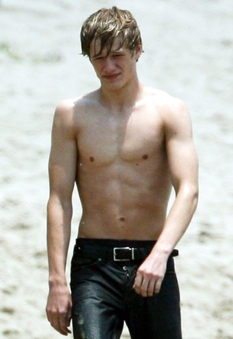 Lucas Till.