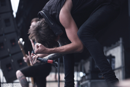 theonlykingboss:  Austin Carlile // Of Mice & Men