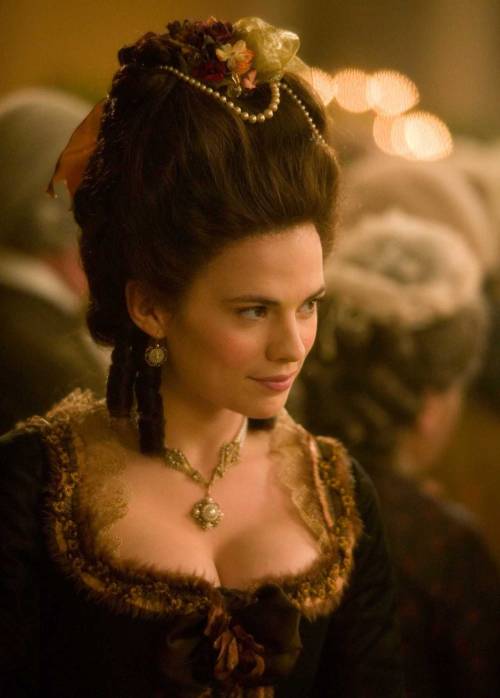 emma-forsberg:the-garden-of-delights:Hayley Atwell as Elizabeth ‘Bess’ Foster in The Duc