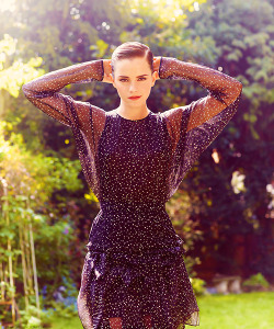 emmawatsonourprincess-blog:  10/100 photos