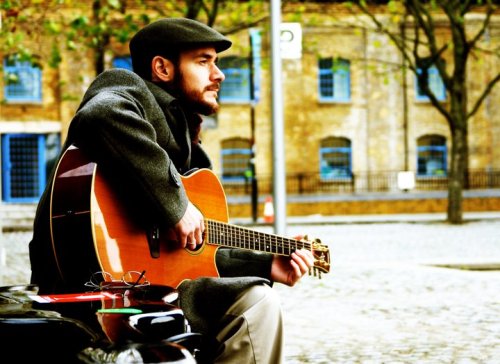 People in Islam: Dawud Wharnsby Brother Wharnsby is a Canadian folk and nasheed artist who contribut