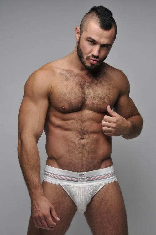 edu-dudu:  Jessy Ares (by Srdjan Milinković)