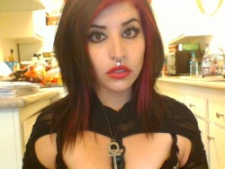 syringes-and-lace:  Me for tonight!