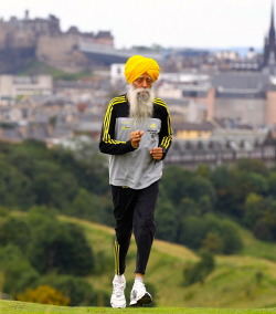 imperial-jointress:  Fauja Singh, 100 years