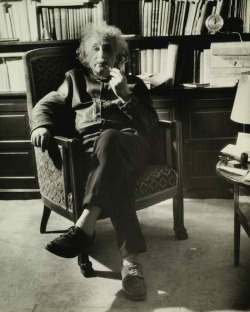 expose-the-light:  Albert Einstein Being Super Chill 