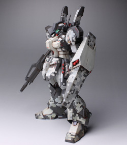 mrrobotto:  HG RGM-89 Jegan   HG RX-93-Nu2