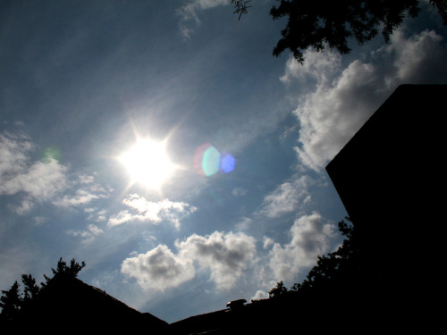 photosbyreeshmang:  Various cloud photos. All taken on an old Canon Powershot. 