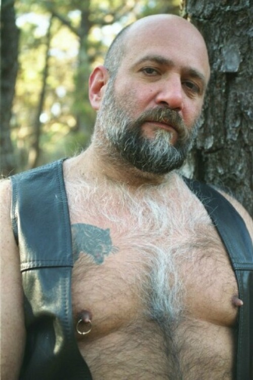 leatherlovingman: Awesome fur and NIPS!