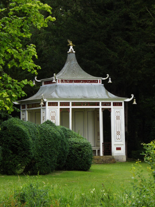 a-l-ancien-regime:Chinese Temple  of the Wrest Park , one of the grandest English gardens of the ear