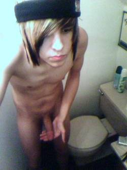 maxxebb:  Naked emo twink showing off his dick
