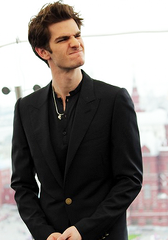 Andrew Garfield: Bambi, Serial Killer, Jewish Girl