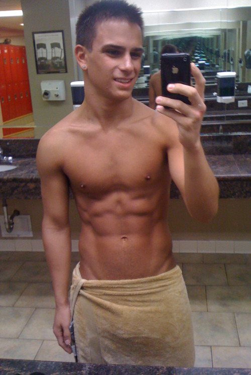 xxxboyfriends:  http://xxxboyfriends.tumblr.com/ 