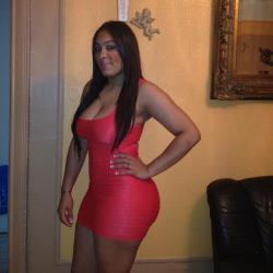 thickerisbetter:  Tight red dress 