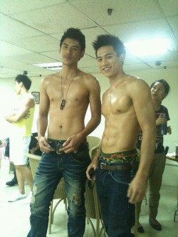 j-aime-asian-men:  Hotness overload 