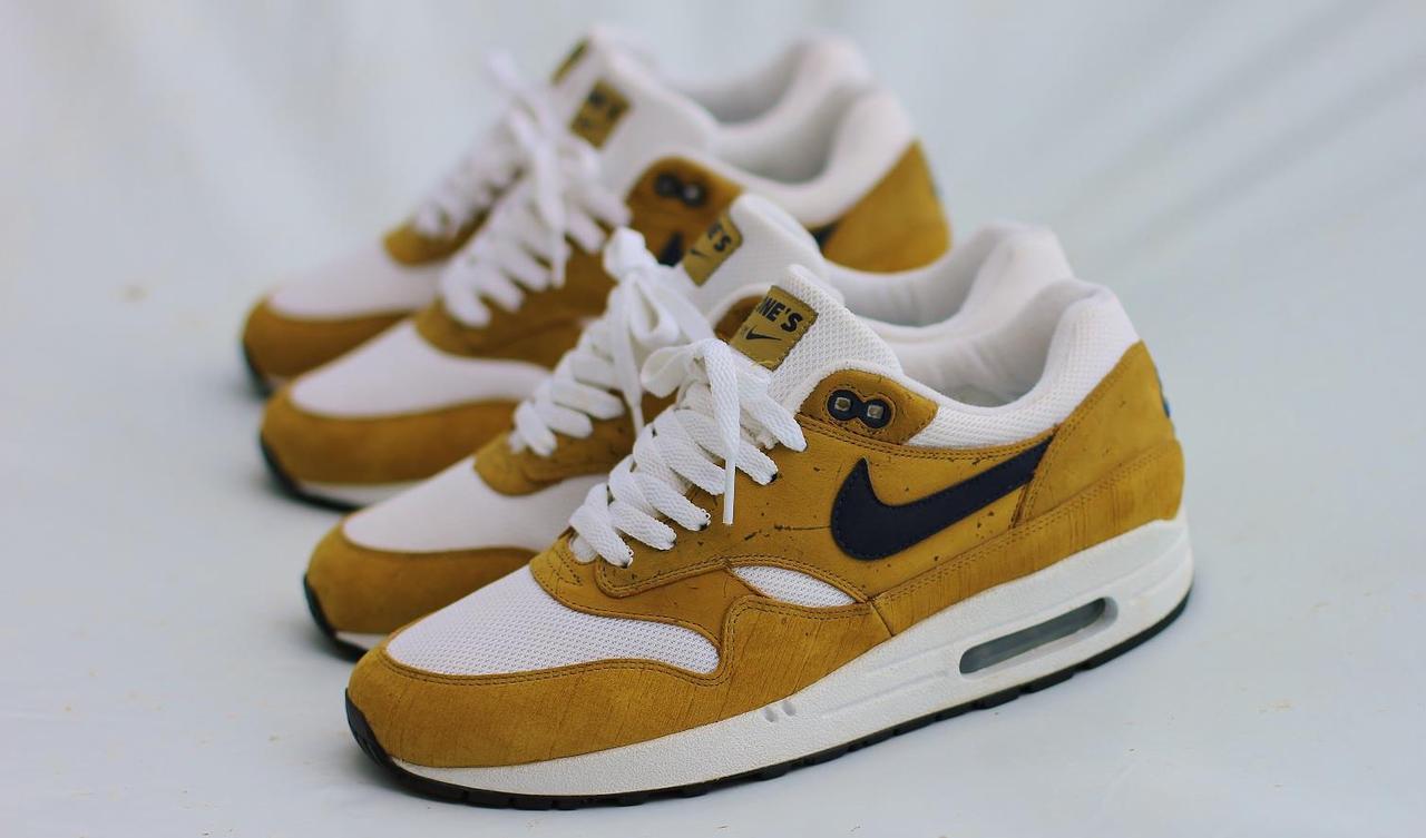 nike air max 1 book of one's