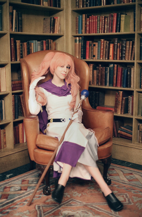 apprivoise:Fire Emblem (Otakon 2012)by http://amaradonis.tumblr.com, http://ferrousleonine.tumblr.co