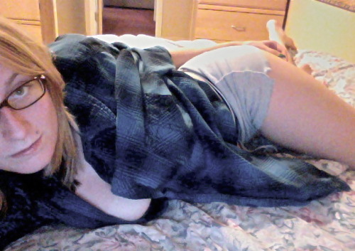 srslywtfd00d:  just lounging around. gettin sleepy tho 