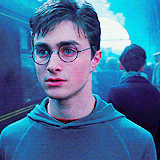 tripletpeaks:  Happy birthday, Harry! 
