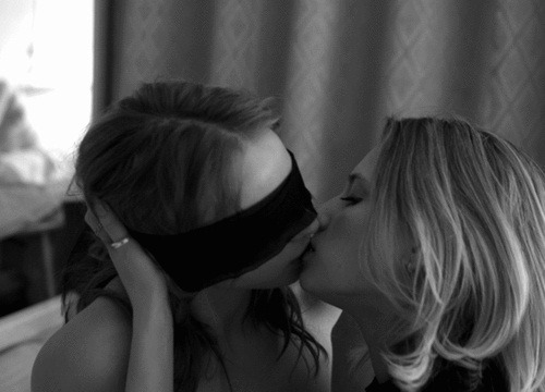 http://kinkysalon.tumblr.com/post/28391612667