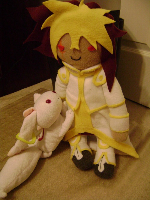 IV gets fanserviced by Kyubey...
