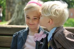 oh-my-godstiel:  THE CUTEST COSPLAY OF ROSE/10TH DOCTOR EVER  