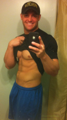 thecircumcisedmaleobsession:  26 year old straight guy from Alexandria, VA His hat doesn’t lie in the type of job profession he’s in! ;) In a text, he said that he wanted me to drain his dick. HOTTT!!!! 