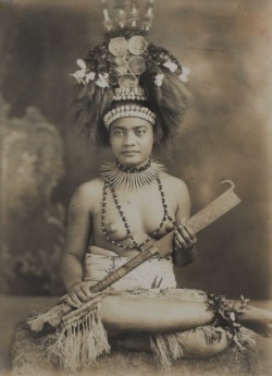 Kaitaekiai:  Steroge:  Samoan Princess In Headdress, C.1880 By Thomas Andrew (Attributed)