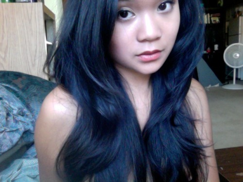misskittens: Why do I look like I’m 12? (via TumbleOn)