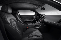 thehumblemind:  2013 Audi R8 Interior