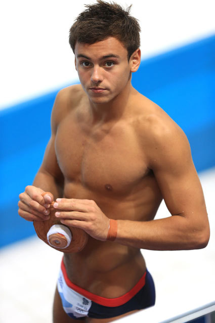 coolfunmemes:  it’s impossible to dislike the olympics after this 