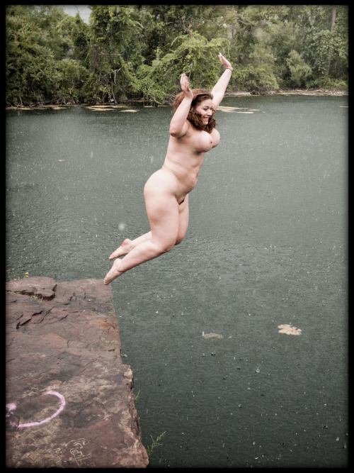 baremountain - Skinny dipping time! A confident lady who knows...