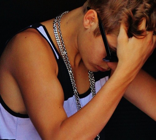 kidrauhlsslave:  Omg. Hold me